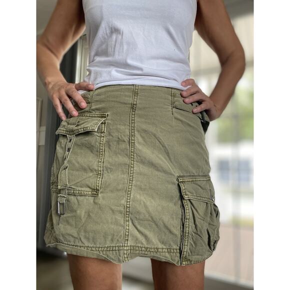 FREE PEOPLE Army Green Mini Cotton Cargo Skirt 4 - Picture 1 of 10